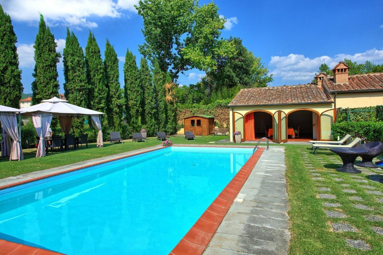 Santa Flora By Posarellivillas Capolona Exterior foto